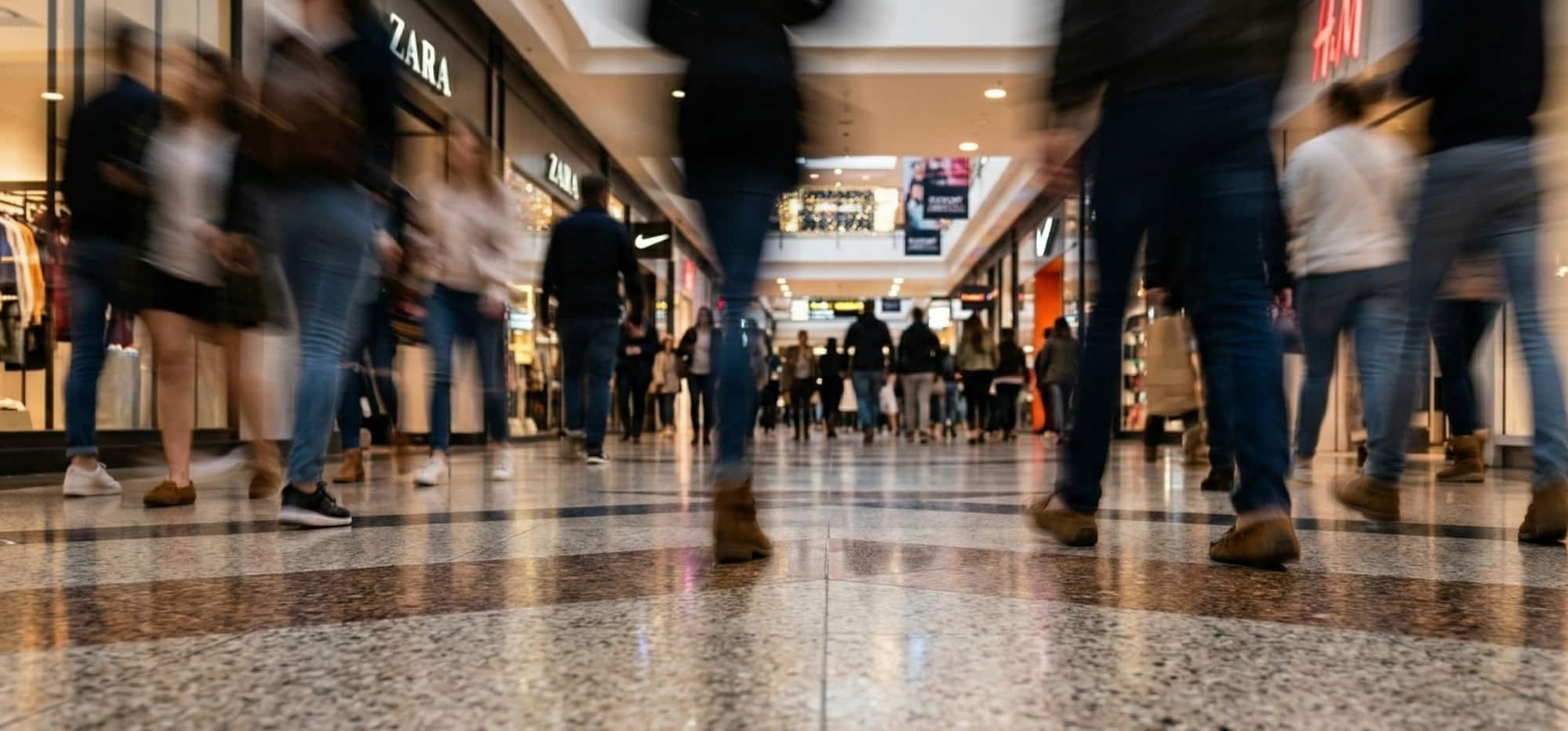 Centro comercial con alto tráfico